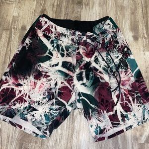 lululemon board short 7” Medium